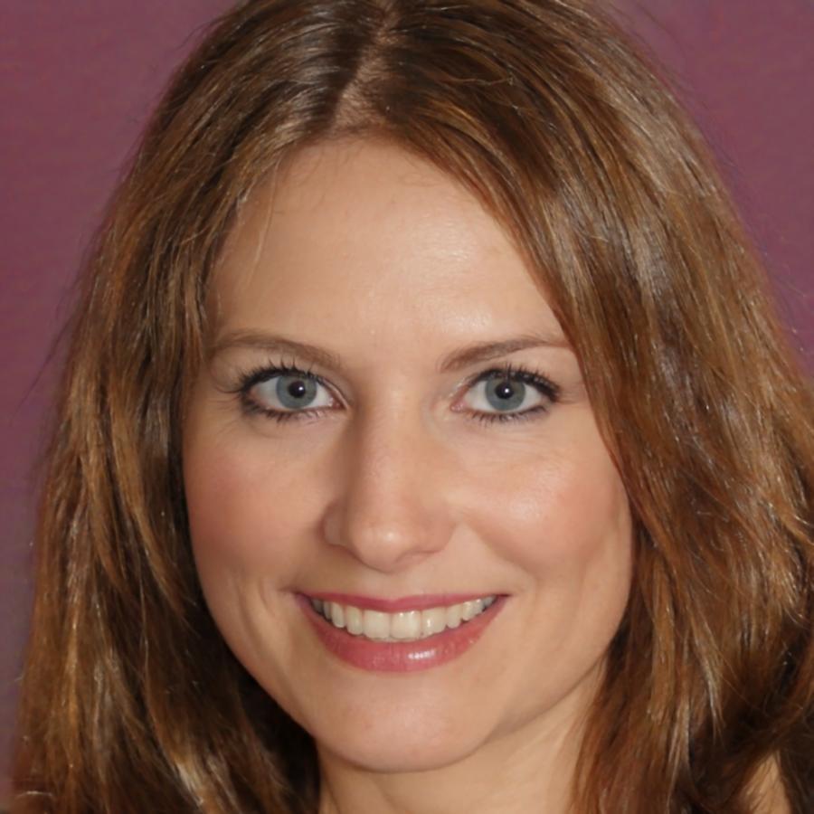 Instructor Imogen Thessaloniki, creative budgeting specialist